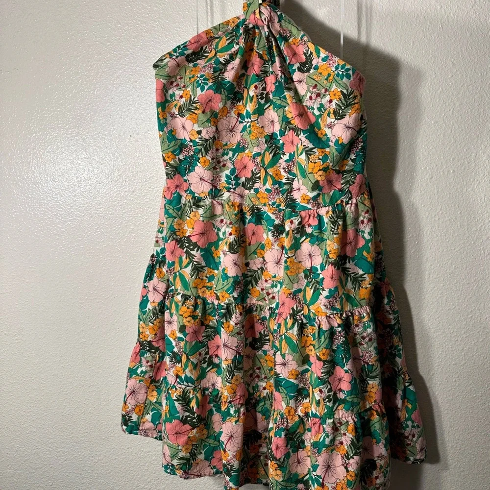 Copper Key Floral Printed
Tiered Halter Dress | Dillard's size Large - Picture 12 of 13